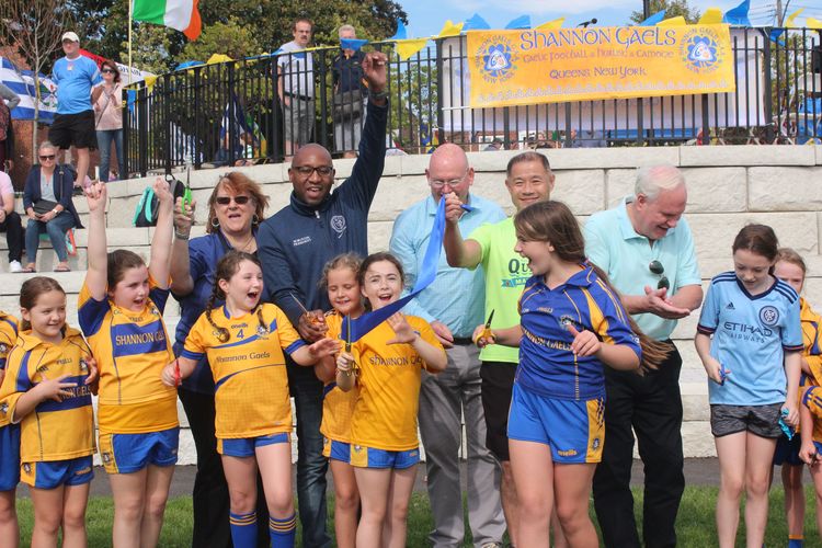 Shannon Gaels unveil Queens 'field of dreams'