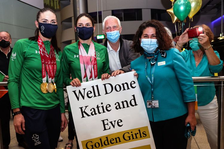 Golden girls return!