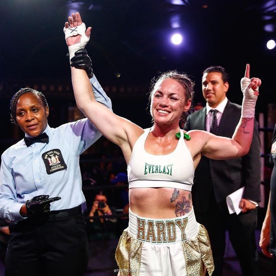 Hardy ends 17-month layoff with a win