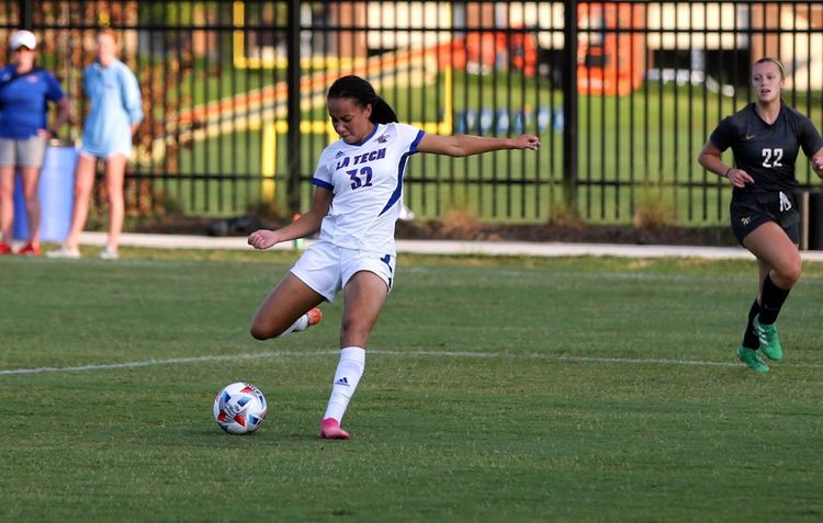 Cobh's Egbuloniu uncorked