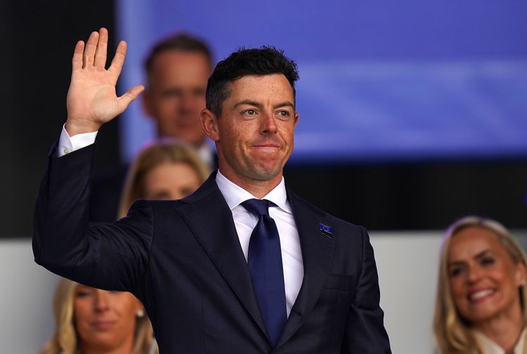 McIlroy is again world's No. 1