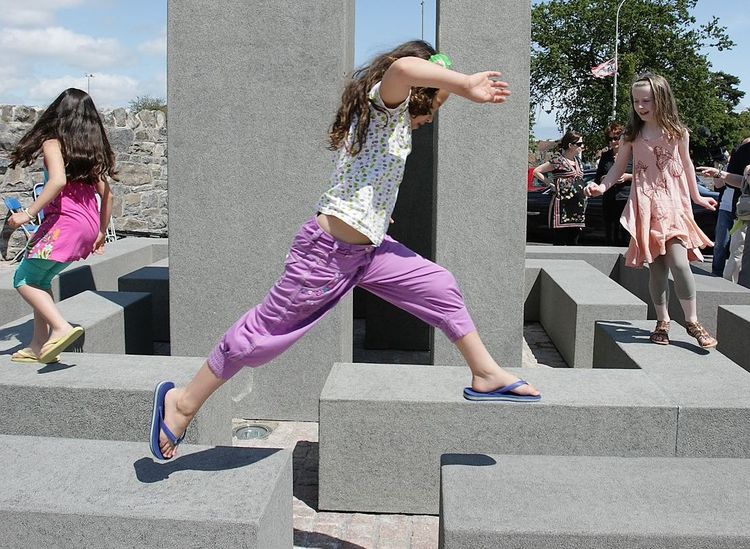 Death of giant of American arts who never forgot his native Ireland