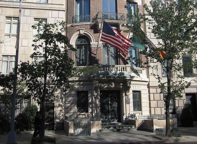 Former American Irish Historical Society Chair blasts 'dysfunctional board'