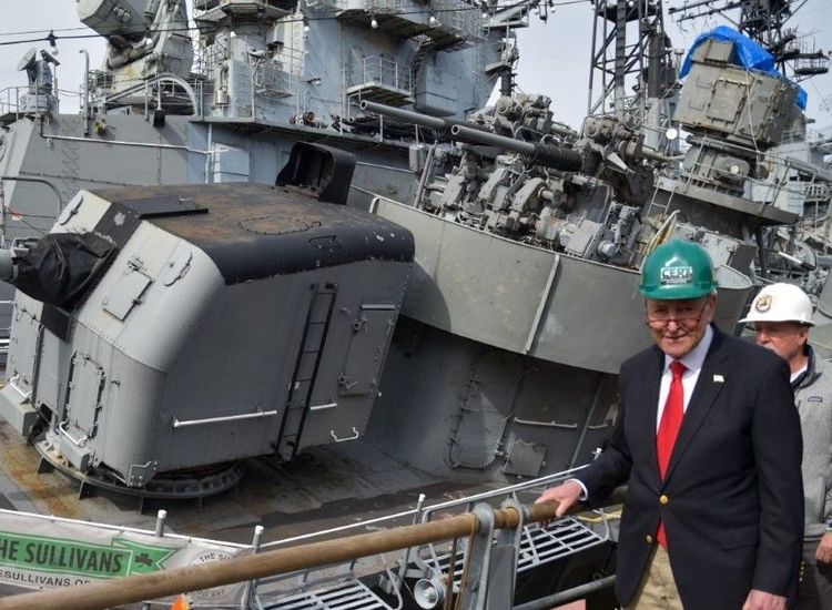 Hibernians, Schumer, Rush to Save Ship