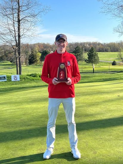 Hyland wins in Victor again