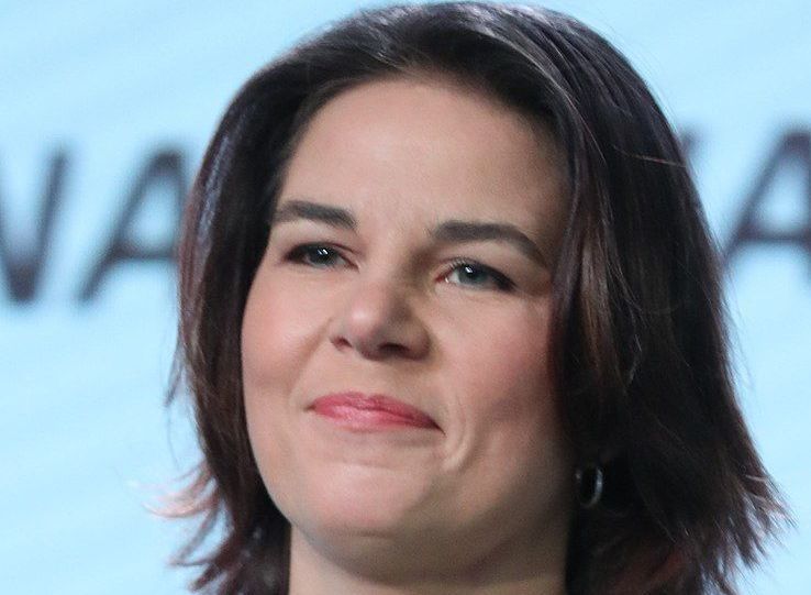 German Government Stands Beside Ireland