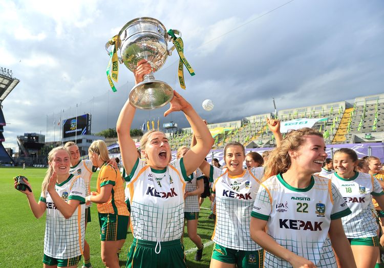 Royals storm Kingdom's citidel