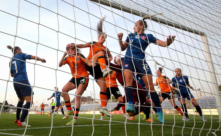 Irish get bye in World Cup playoffs