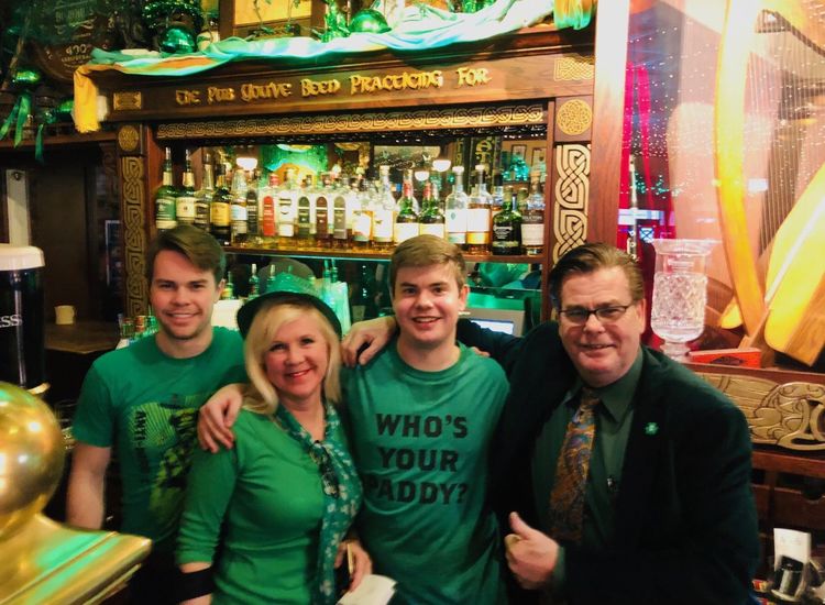 Chicago Calling: Chief O'Neill's, the pub you've been practicing for