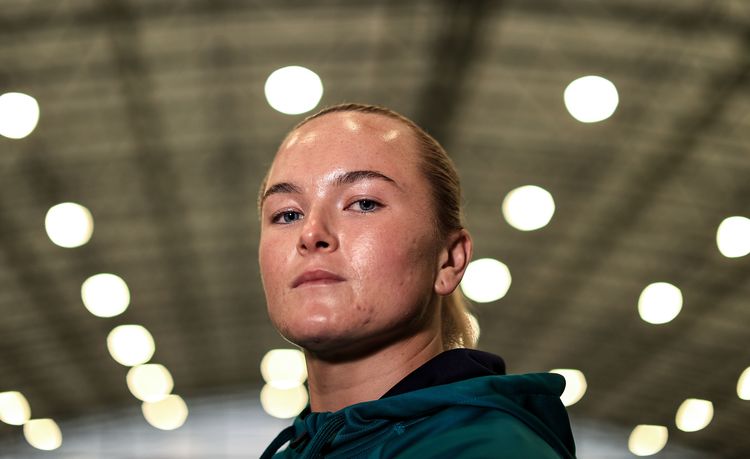 Sevens switch 'challenging': Wall