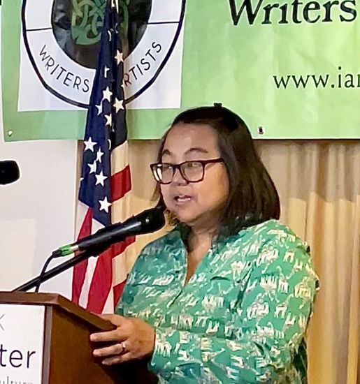 Salon samples cultures of Queens