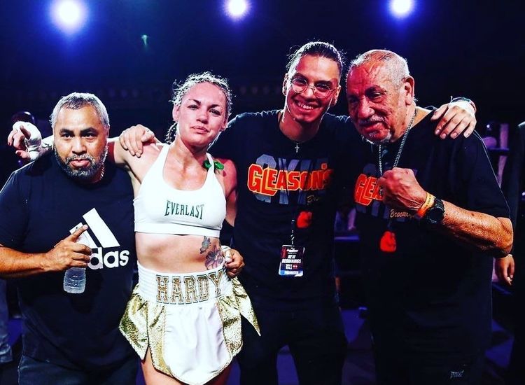 BOXING: Hardy dedicates fight to late Roca