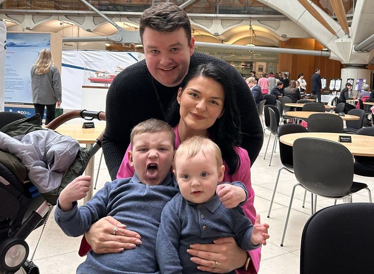  Dáithí Makes His Mark in London