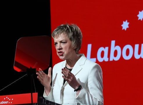 Irish Government Facing 'No Confidence' Vote