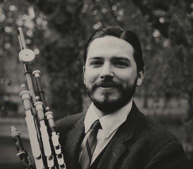 Abarta's playing is recommended to lovers of the 'pure drop' style