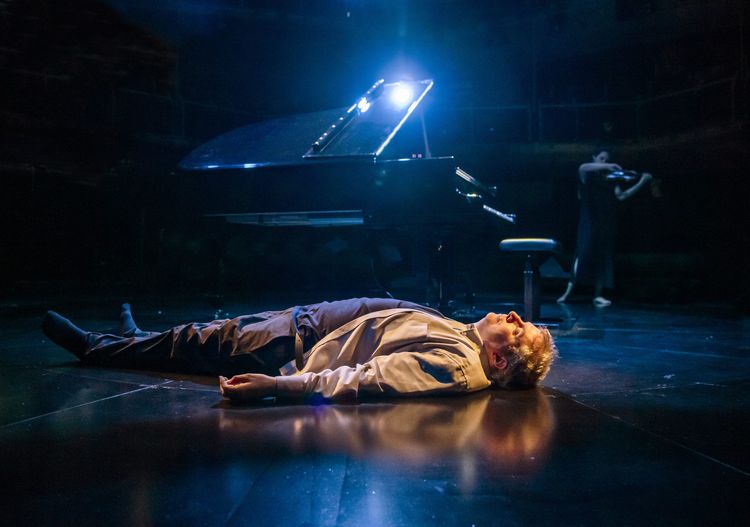 Innovator McDermott brings homage to hero Glass to NYU