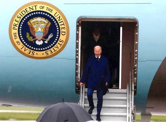 Biden Arrives in Dublin