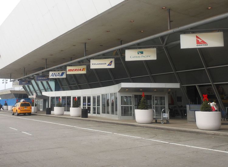 Aer Lingus Moving House at JFK