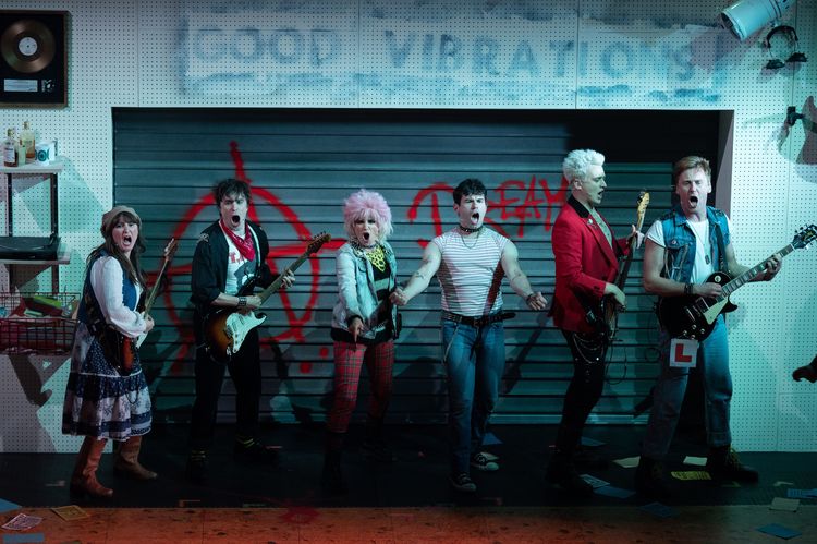Visionary attracts teenage rebels