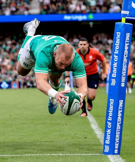 Irish get five tries vs. poor, undisciplined England