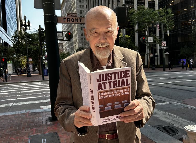 89-years-young San Fran jurist Jim Brosnahan is still up for a courtroom scrap