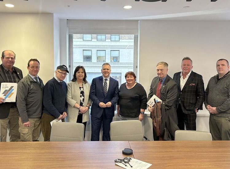 Meeting Before Summit