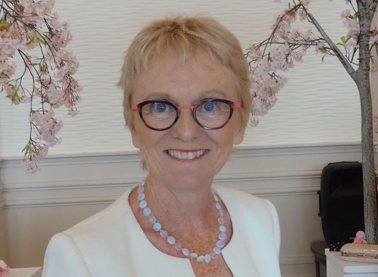 Eileen Retracing Her Grandfather's 1922 Tour