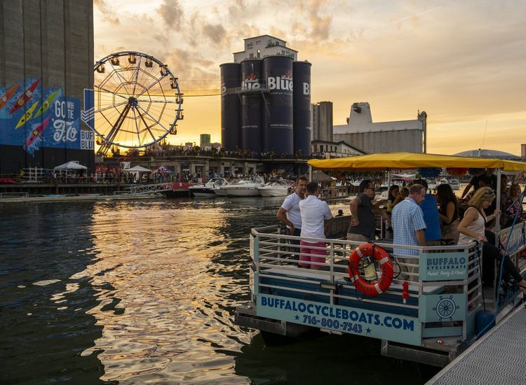 Battle of Buffalo as People's Choice Award Votes Flow In