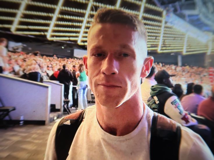 McCrory (16-0) takes on champ