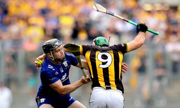Clare down Cats after epic fightback, bridge 11-yr gap