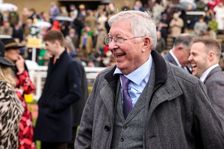 United start season at 26/1