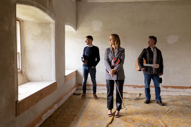 Trio's 'Odyssey' has great, complex vision