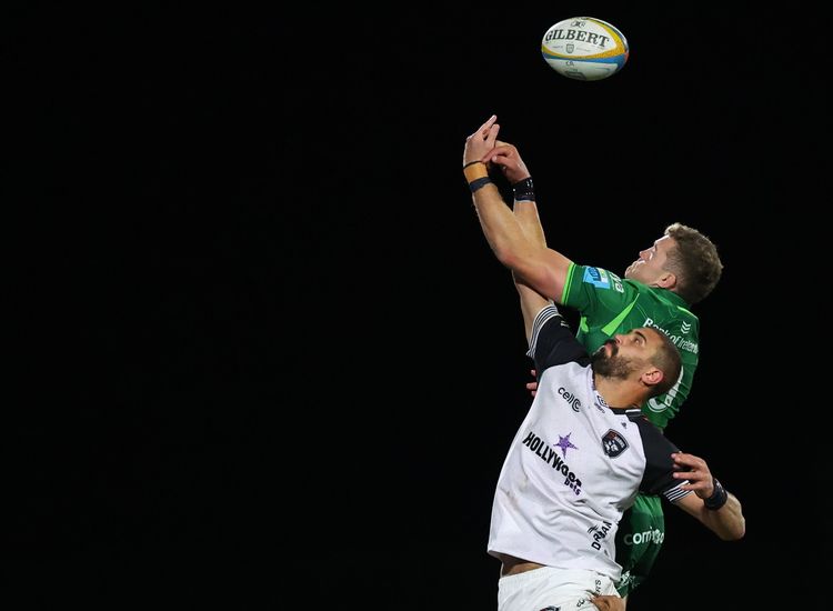 Connacht overcome 20-pt deficit to sink Sharks