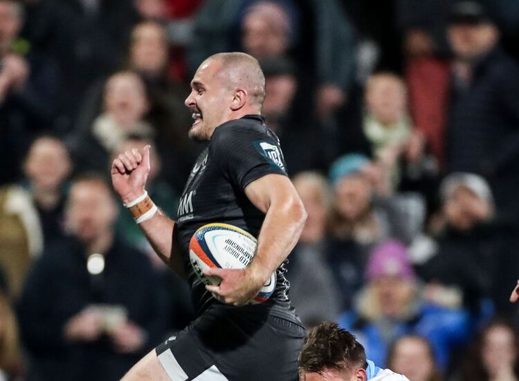 Munster edge Edinburgh to maintain 100 pc record in URC