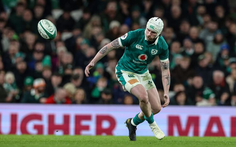 Mack the knife butchers Aussies