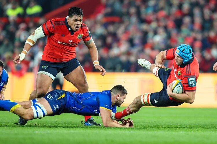 Leinster make it 6 wins in row thanks to heroic defense