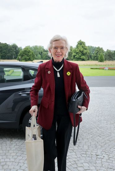 Robinson zeros in on climate