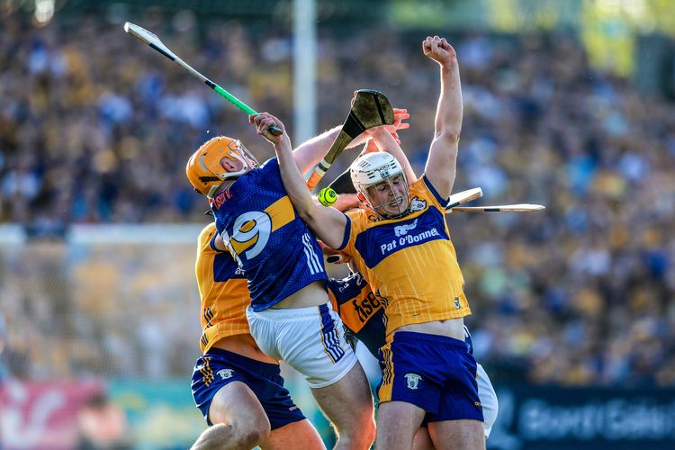 Tipperary win in Ennis pushes champs Clare to the brink in cup
