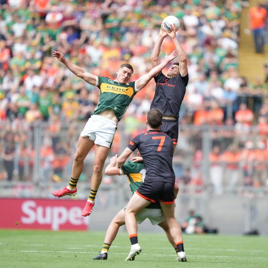 Kerry bounce back, crush champs Armagh in 2nd half