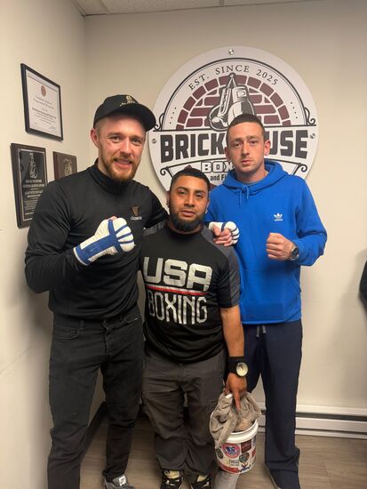 Egan wins unanimous decision