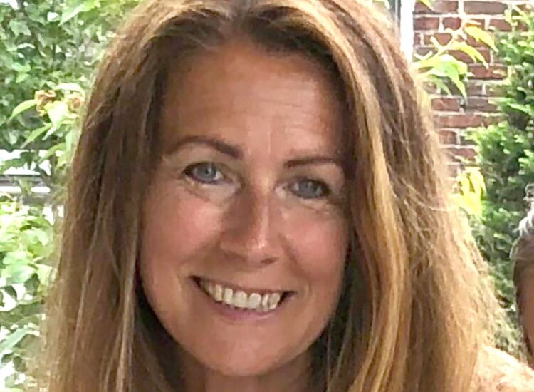 CHICAGO CALLING: Eileen Bellew