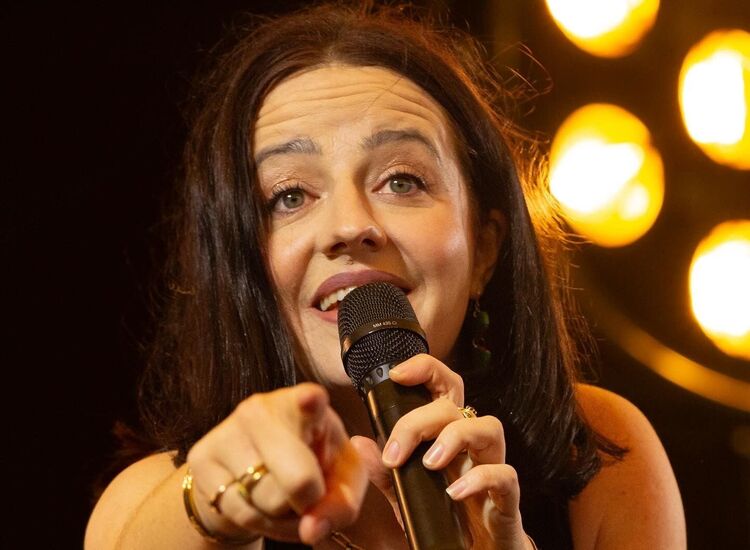 Comics to take Wolfhound stage