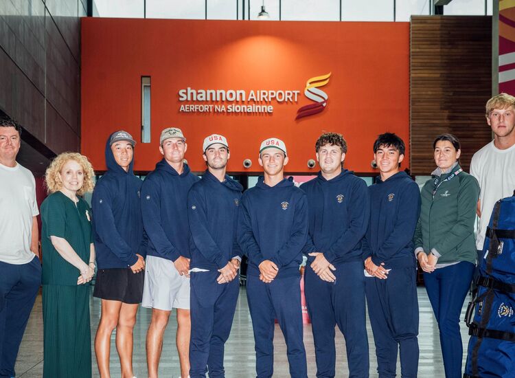 U.S. Golfers Fly In