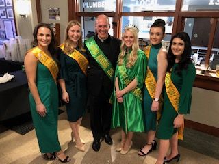 Hurley with 2020 Queen Court