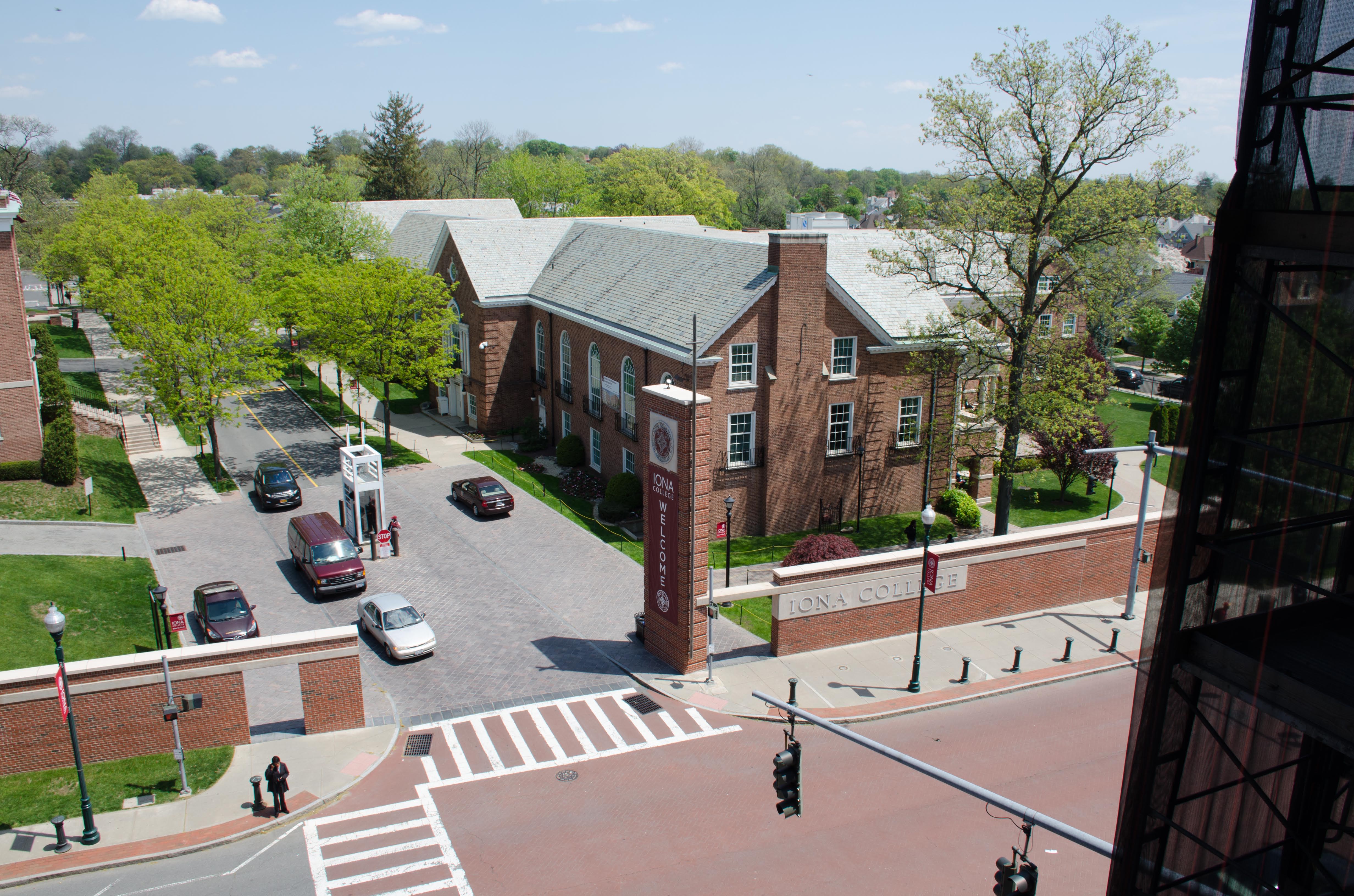 32 PER CENT HIKE IN ADMISSIONS: Iona University