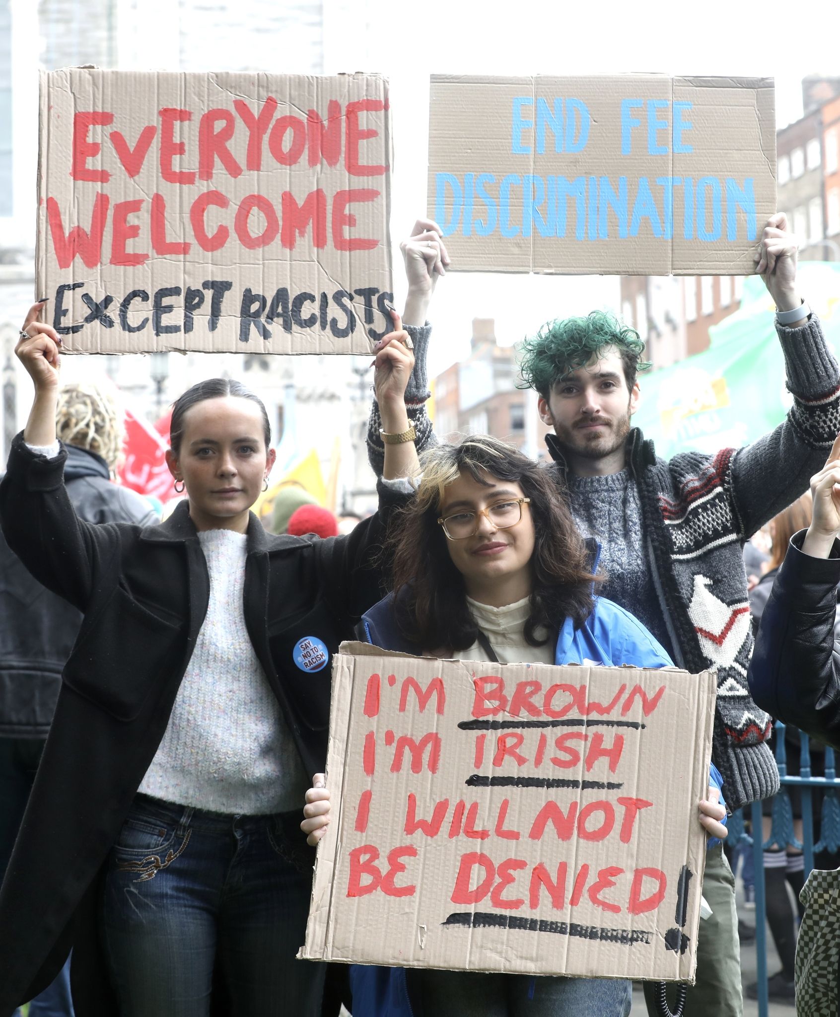 Members of a pro-refugee and immigrant march in Dublin. RollingNews.ie photo.