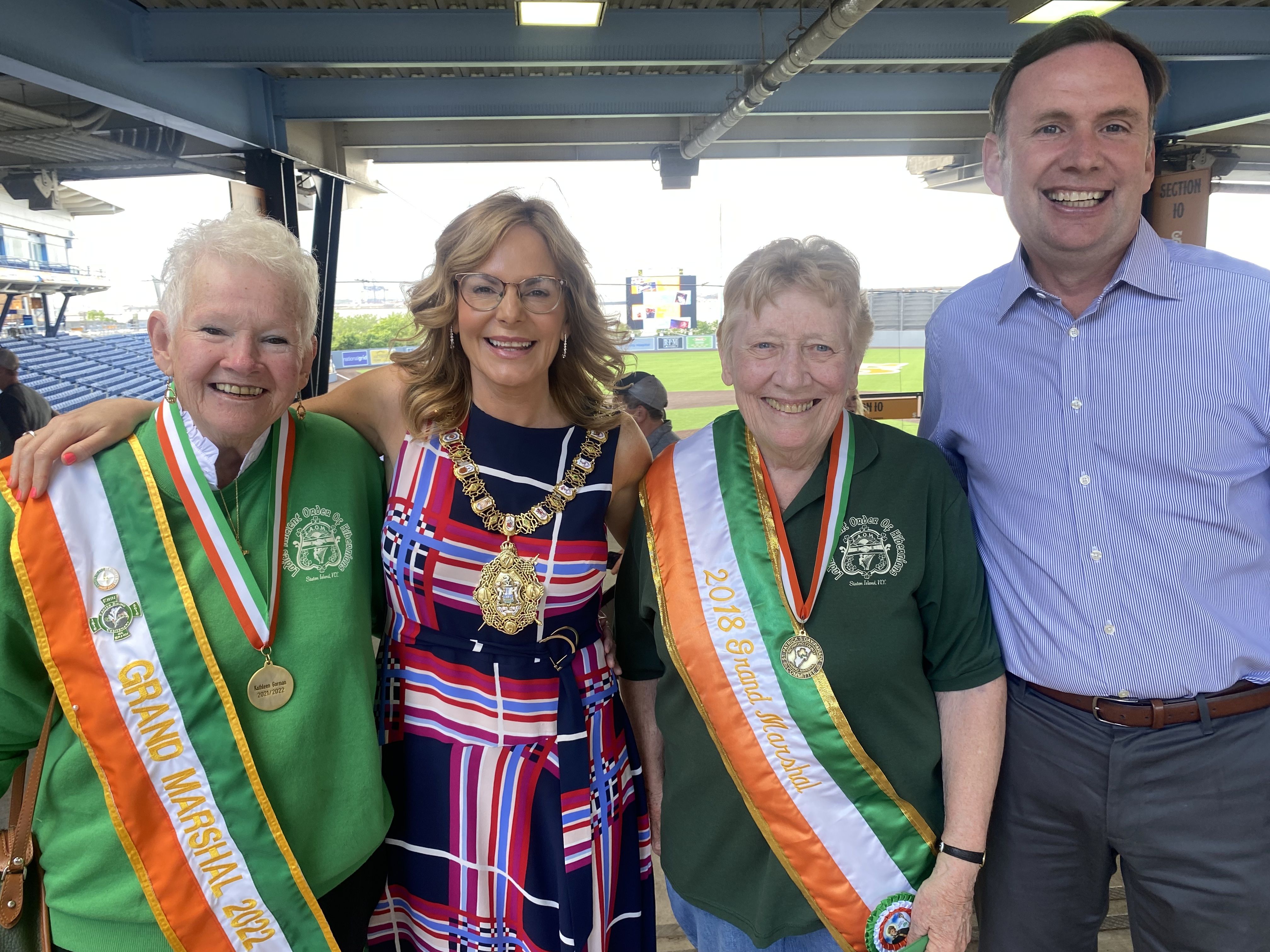 RESOLUTION: Mike Cusick (right) with the former Lord Mayor of Belfast Tina Black and members of Ladies' AOH at Staten Island Irish baseball day in 2022.