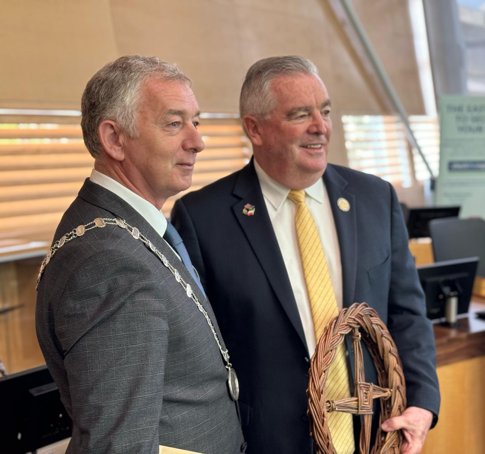 WhatsApp Image 2025-02-22 at 16.03.03.jpeg Mr Paddy Curran, Cathaoirleach of Kildare County Council Newbridge Municipal District presented the Mayor of Freehold Mr Kevin Kane, a St Bridget’s cross in May 2024 in the Kildare County Council Chambers.
