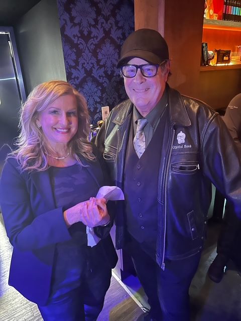 Repping Dan Aykroyd.