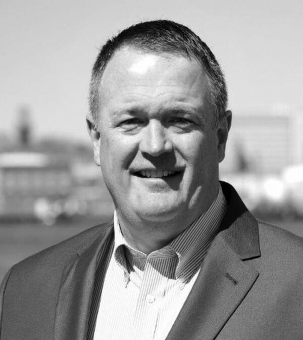 Andrew B Saunders,  Attorney  Saunders & Saunders, LLP.